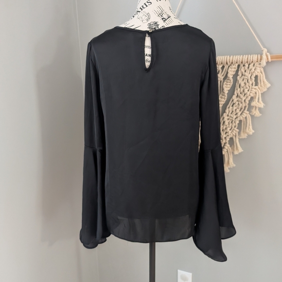 Banana Republic Black Bell Sleeve Blouse Satin XS - Picture 3 of 9